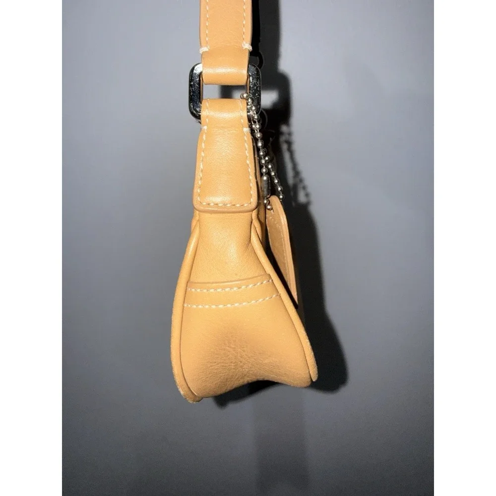 Coach Hamptons Leather Buckle Shoulder Hobo Bag 